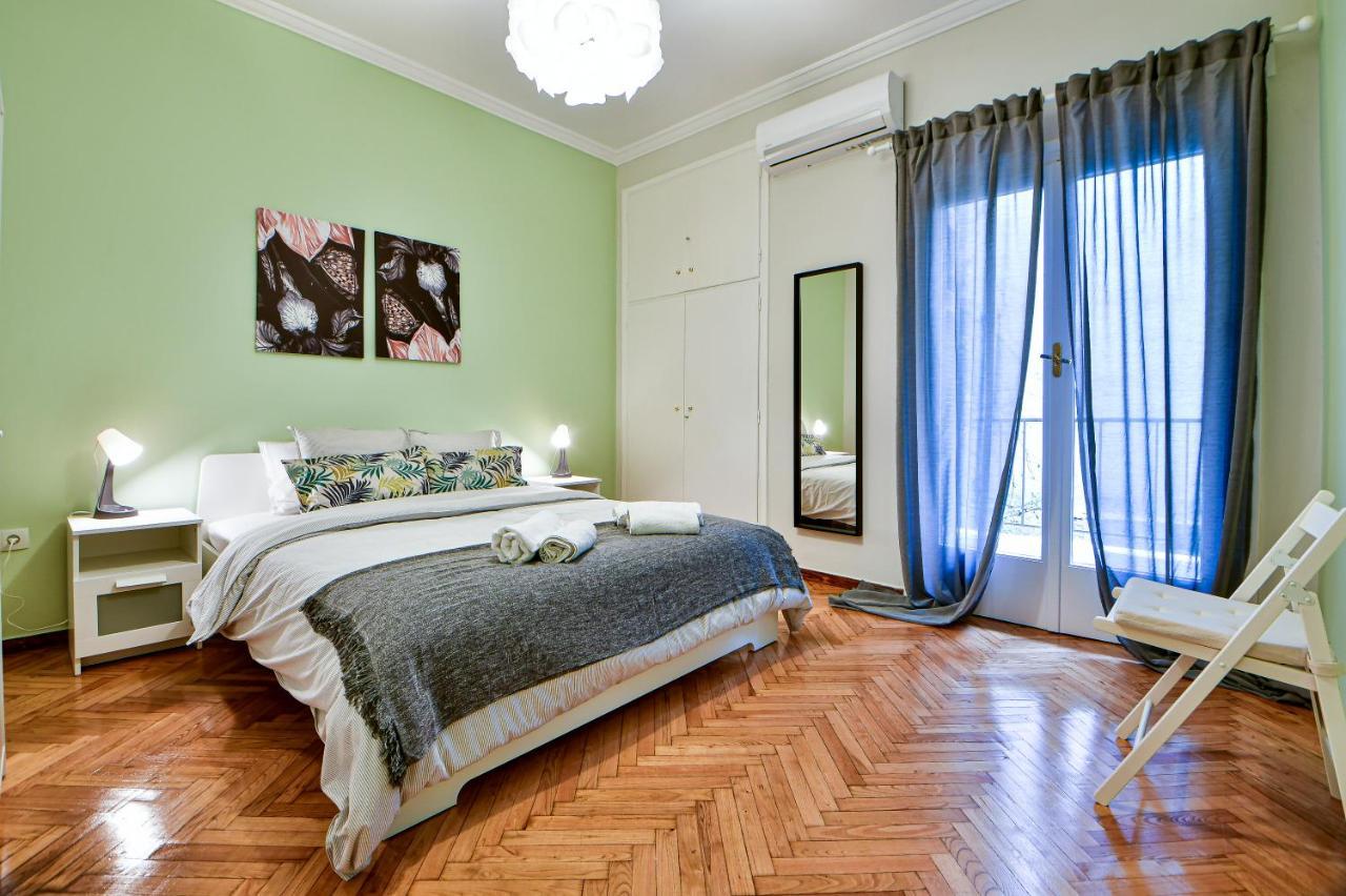 Thiras Lovely Apartment By Zain Athen Eksteriør billede